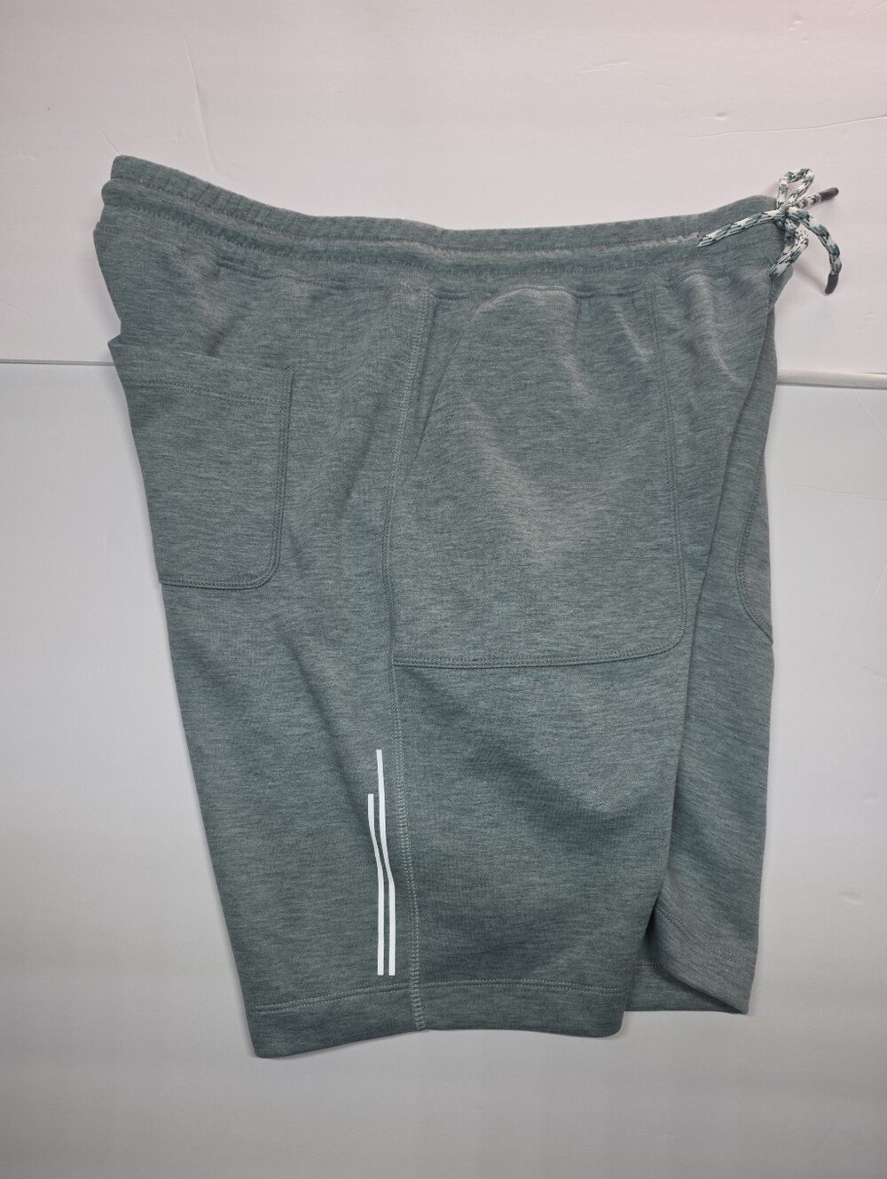Men's Kenneth Cole Shorts Large  Tech Jogger Scuba Shorts Teal